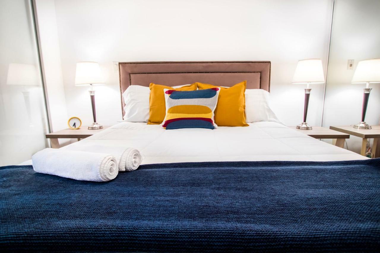 Micasa Suites - Stylish Condo In Maple Leaf Square 토론토 외부 사진